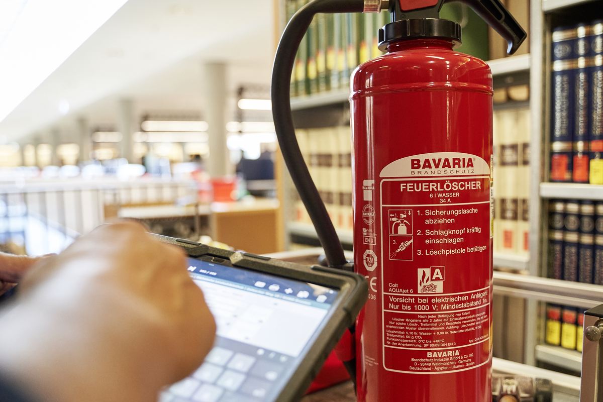 Feuerlöscher verschiedener Bauarten